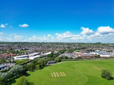 İngiltere 'nin Beach ve rıhtımlarında bulunan Portsmouth Şehir Merkezi Yüksek Açı Manzarası. Görüntü İHA 'nın Kamerasıyla 15 Mayıs 2024' te yakalandı..