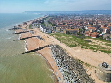 İngiltere 'nin Eastbourne Okyanusu' nun en güzel İngiliz Turist Çekimi Deniz Önü ve Okyanusu Yüksek Açı Manzarası. Hava Görüntüleri İHA 'nın Kamerasıyla 11 Mayıs 2024' te çekildi.