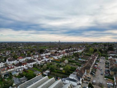 Brent Cross 'un Batı Hendon Londra Şehri, Birleşik Krallık, Yüksek Açı Drone' un Kamera Görüntüsü 12 Nisan 2024 'te Orta Yükseklikten çekildi..