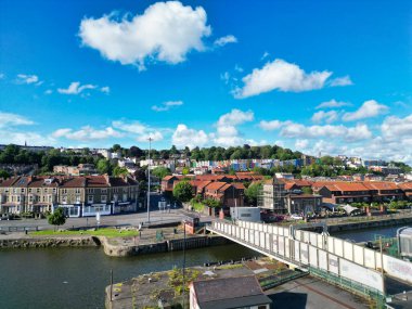 İngiltere 'nin güneybatısındaki Cumberland Havzası Merkez Bristol Şehri' nin havadan görünüşü. Yüksek Açılı Kamera 28 Mayıs 2024 'te İHA' nın Orta Yükseklikten Kamerası ile yakalandı..