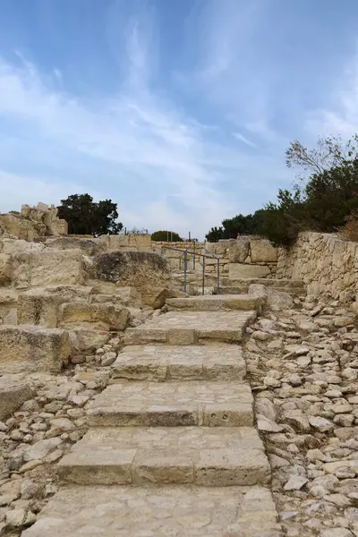 Escadas Antigas Pedra Branca Subindo Museu Paphos — Fotografia de Stock