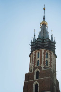 Polonya 'nın Krakow kentindeki tarihi kilise kulesi mimari referans için ayakta duruyor. Seyahat, mimari veya Avrupa 'nın tarihi eser arama sorguları için kullanışlı.