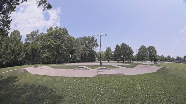 ローレンス カンザス州 2023年7月17日 Ksローレンスのディアフィールド公園のスケートパーク — ストック写真