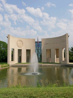 Lawrence, Kansas - 17 Temmuz 2023: Robert J. Dole Kansas Üniversitesi Siyaset Enstitüsü