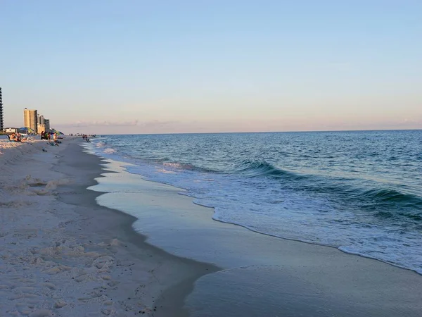 Słoneczny Dzień Plaży Wybrzeżu Zatoki Florydowej — Zdjęcie stockowe