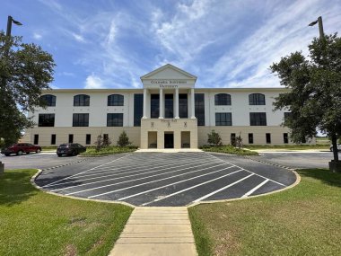 Orange Beach, Alabama - 8 Ağustos 2023: Columbia Southern Üniversitesi Çevrimiçi Eğitim