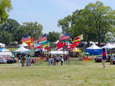 Kansas City, Missouri - 19 Ağustos 2023: Etnik Zenginleştirme Festivali - KCMO 'da Yıllık Küresel Gıda, Dans ve Kültür Festivali