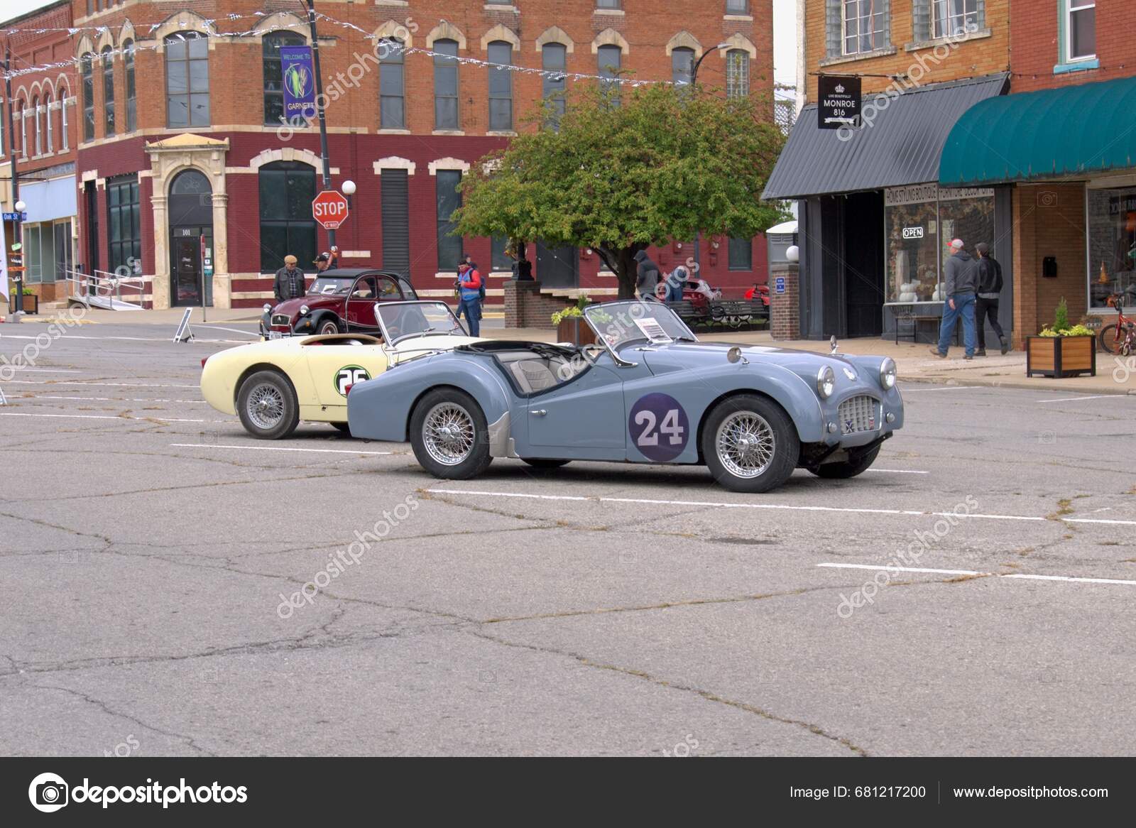 Kansas October 2023 Lake Grand Prix Revival Car Stock