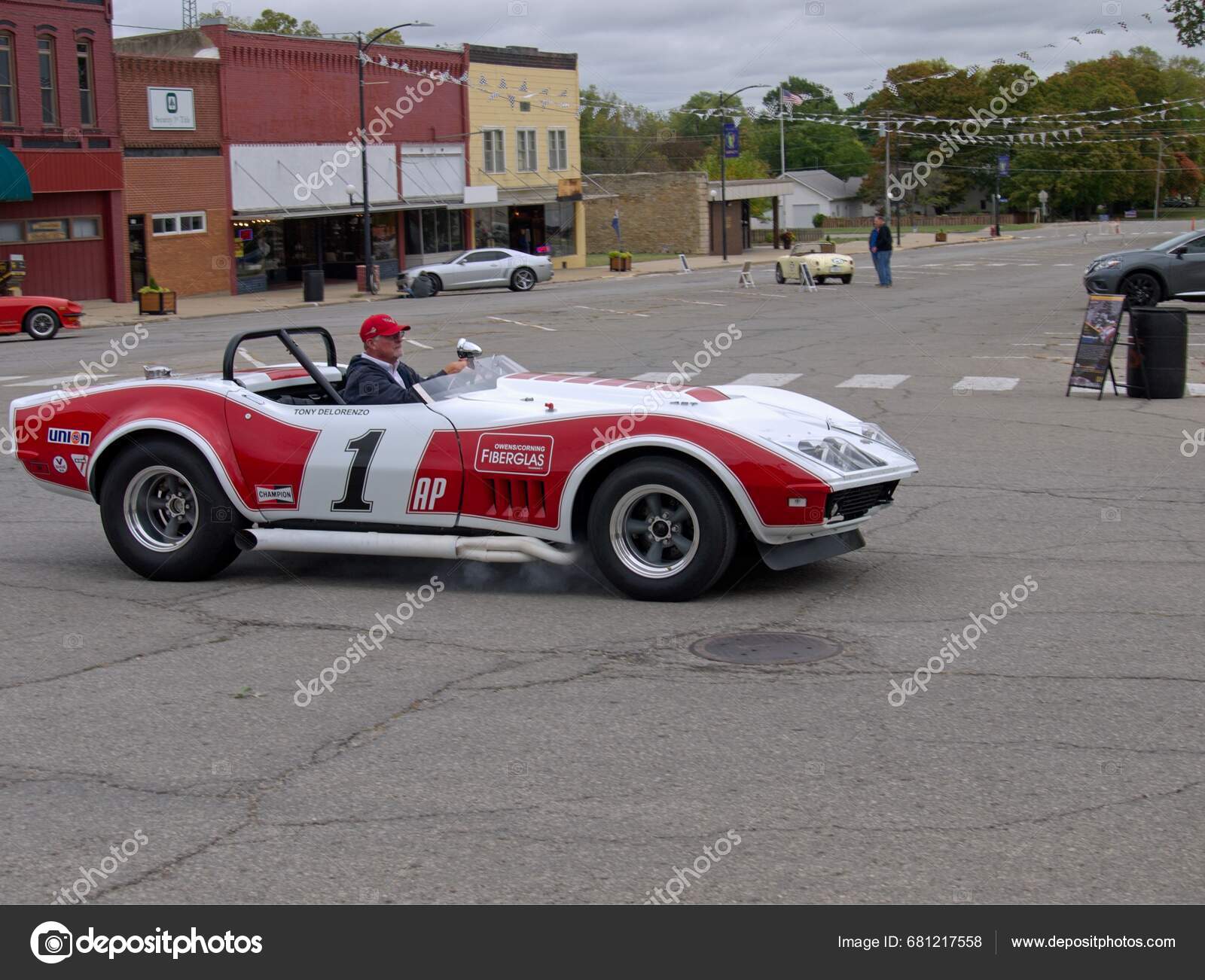 Kansas October 2023 Lake Grand Prix Revival Car Stock