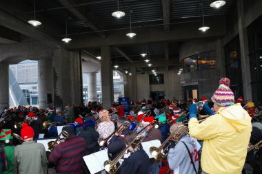 Kansas City, Missouri - 16 Aralık 2023: Trombon Noel 'i Union Station KC' de