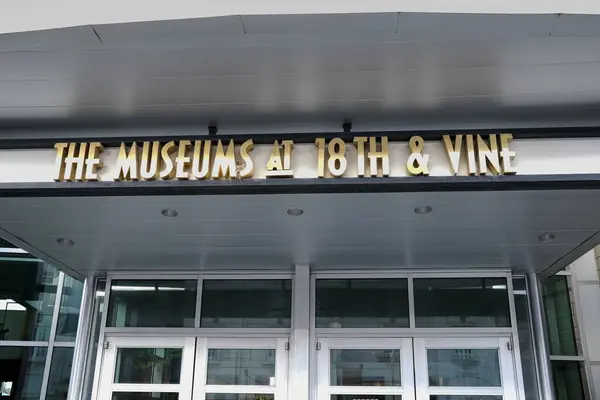 Kansas City, Missouri - 28 Aralık 2023: 18 ve Vine Jazz District, KC