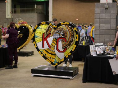 Kansas City Kupa Geçidi Festivali Kansas City, Missouri 'deki Amerikan Kraliyet Binası' nda başladı..