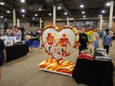 Kansas City Kupa Geçidi Festivali Kansas City, Missouri 'deki Amerikan Kraliyet Binası' nda başladı..