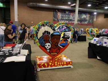 Kansas City Kupa Geçidi Festivali Kansas City, Missouri 'deki Amerikan Kraliyet Binası' nda başladı..