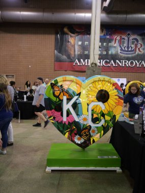 Kansas City Kupa Geçidi Festivali Kansas City, Missouri 'deki Amerikan Kraliyet Binası' nda başladı..