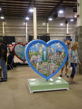 Kansas City Kupa Geçidi Festivali Kansas City, Missouri 'deki Amerikan Kraliyet Binası' nda başladı..