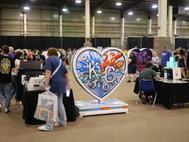 Kansas City Kupa Geçidi Festivali Kansas City, Missouri 'deki Amerikan Kraliyet Binası' nda başladı..