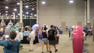 Kansas City Kupa Geçidi Festivali Kansas City, Missouri 'deki Amerikan Kraliyet Binası' nda başladı..