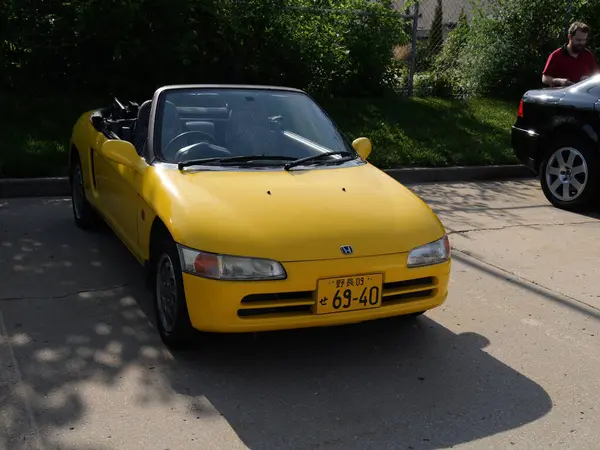 Olathe, Kansas - 8 Haziran 2024: Kansas City Otomotiv Müzesi Otomotiv ve Kahve Etkinliği - Tuhaf Toplar ve Anlaşılmazlıklar