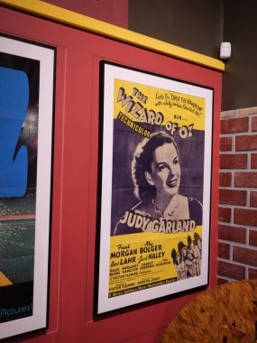 Wamego, Kansas - 8 Ağustos 2024: OZ Müzesi KS tabanlı Klasik Bir Filme Bağlı Bir Şehir