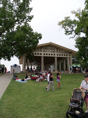 Kansas City, Missouri - 18 Ağustos 2024: Swope Park 'ta KC Etnik Zenginleştirme Festivali