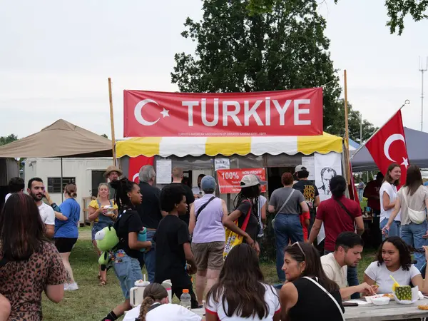 Kansas City, Missouri - 18 Ağustos 2024: Swope Park 'ta KC Etnik Zenginleştirme Festivali