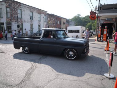 Weston, Missouri - 24 Ağustos 2024: Tarihi Weston 'da Ana Cadde, MO