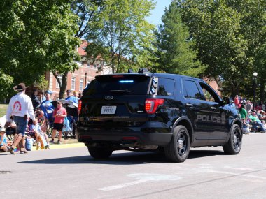 Olathe, Kansas - 7 Eylül 2024: Johnson County Eski Yerleşimciler Geçidi - Kansas 'taki En Büyük Geçit Töreni