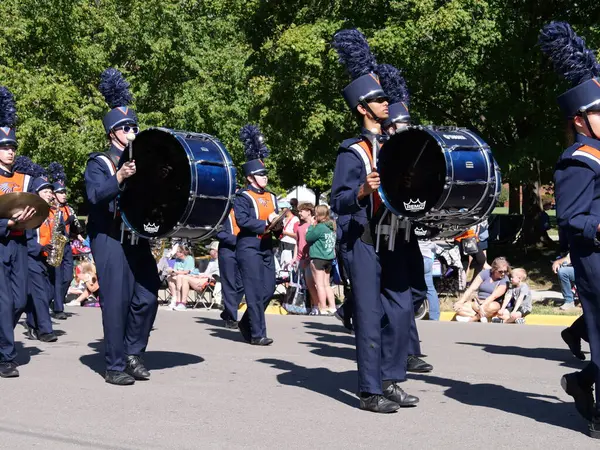 Olathe, Kansas - 7 Eylül 2024: Johnson County Eski Yerleşimciler Geçidi - Kansas 'taki En Büyük Geçit Töreni