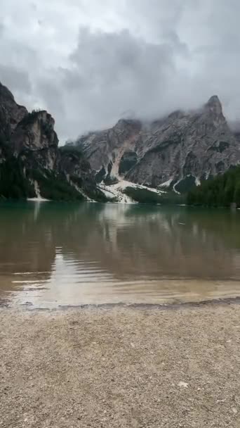 Lago Las Montañas Escena Tranquila Fondo Naturaleza Imágenes Fullhd Alta — Vídeos de Stock