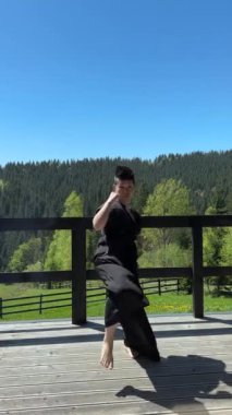 Kyokushinkai Karate Kata, Mountain Fresh Air 'de. Yüksek kalite 4k görüntü