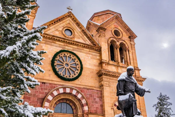 Snowy Kersttafereel Santa New Mexico Kathedraal Basiliek Van Sint Franciscus Stockafbeelding