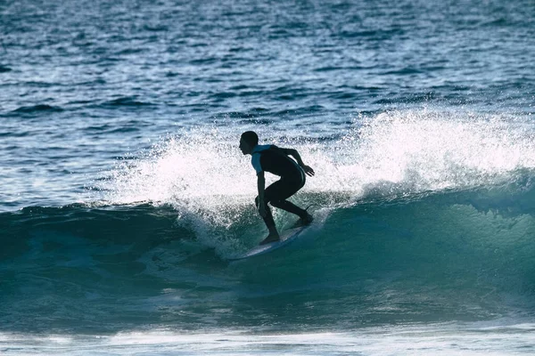 Surfe Adolescente Onda Praia Tenerife Das Américas Fatos Mergulho Brancos — Fotografia de Stock
