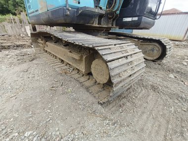 Ekskavatör inşaat alanındaki çalışma