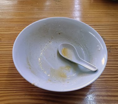 boş melamine kasesi pirinç lapası