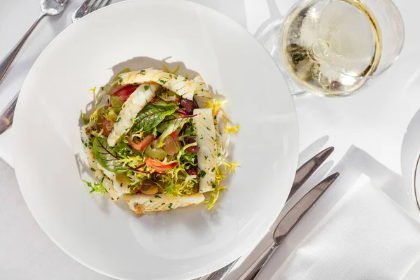 Mixed Salad Paprika Trout Fillet White Wine Sauce Dish Lies — Stock Photo, Image