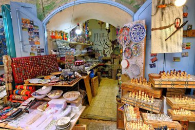 İsrail. Kudüs. Eski Kudüs 'te hediyelik eşya satan dükkanlar.