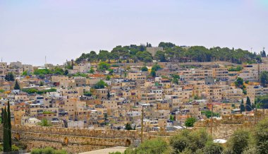 Kudüs 'ün manzarası. Batı Duvarı yakınlarındaki eski binaların yerleşim yerleri..