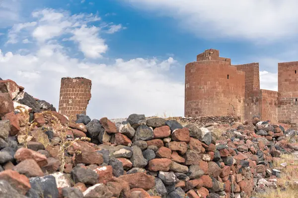 Harabeler. Dashtadem Kalesi, 5.-19. yüzyıl, Ermenistan.