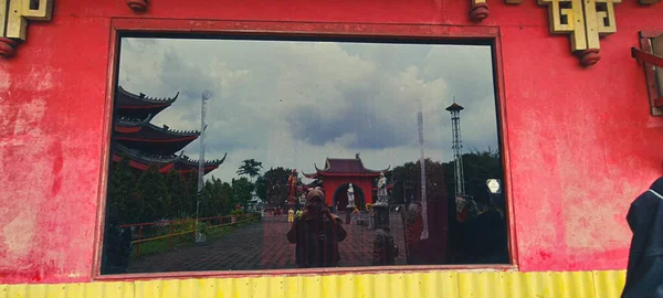 Atmosfera Turystów Którzy Sam Poo Kong Temple Area Semarang Świątynia — Zdjęcie stockowe