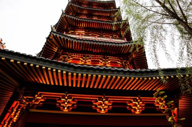 Pagoda, Çin Mahallesi PIK Pantjoran, Pantai Indah Kapuk 'un ortasındadır. Cakarta 'nın kuzeyindeki Çin bölgesinde yeni bir dönüm noktasıdır..