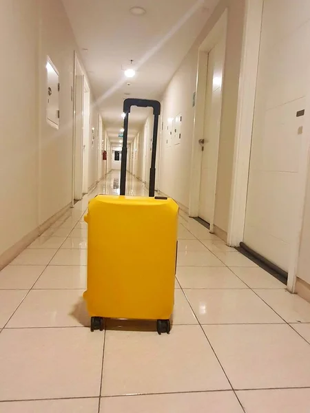 Small Suitcase Yellow Color Suitcase Placed Hallway Apartment — Stock Photo, Image