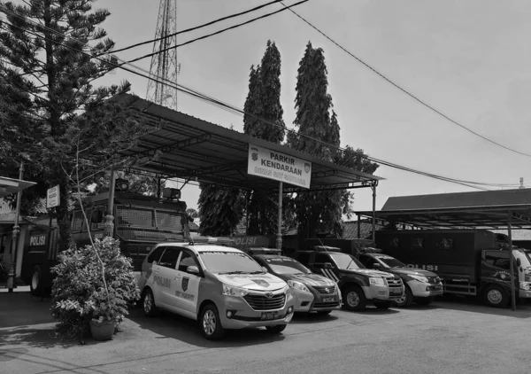 2022年10月 印度尼西亚爪哇中部 一批警车停放在Jepara警察所属的特别停车场内 Jepara警察拥有各种类型的车辆 — 图库照片