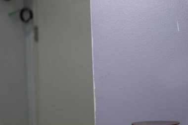 Kredi kelimelerini içeren bir kağıt, iş ve finans ile ilgili bir illüstrasyon olarak.