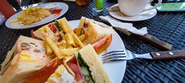 Western Mainstay Breakfast Menu Meat Sandwiches Vegetables Combined French Fries — ストック写真
