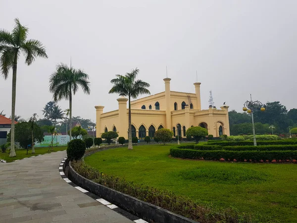 2019年10月 印度尼西亚Riau Sak Sri Indrapura Palace Atau Istana Siak Indrapura今天仍然屹立在Kp — 图库照片