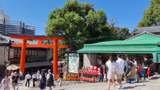 Киото Япония Октября 2023 Года Многие Туристы Азии Америки Европы — стоковое видео