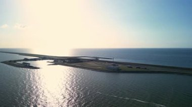 Curacao 'da küçük bir limanın havadan görünüşü.