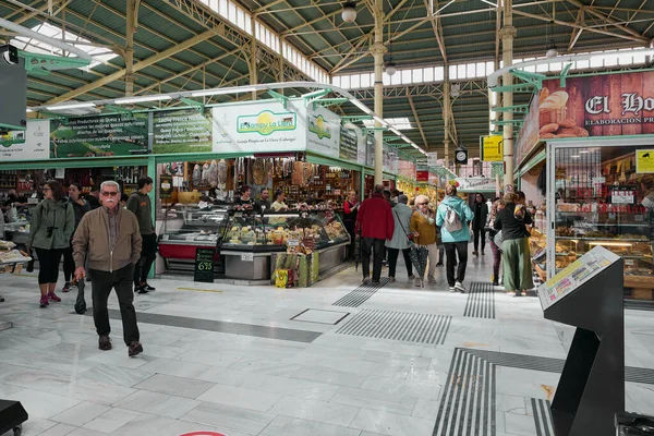 Oviedo Španělsko Listopadu 2022 Lidé Vstupující Trh Ovieda Vystupující Něj — Stock fotografie