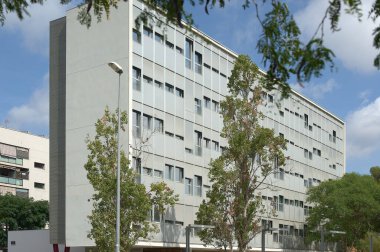 Viladecanlar, İspanya - 12 Eylül 2023: Viladecan 'daki Frederica Montseny Merkezi' nde kapsamlı sağlık ve sosyal hizmetler, toplumun refahını destekleme